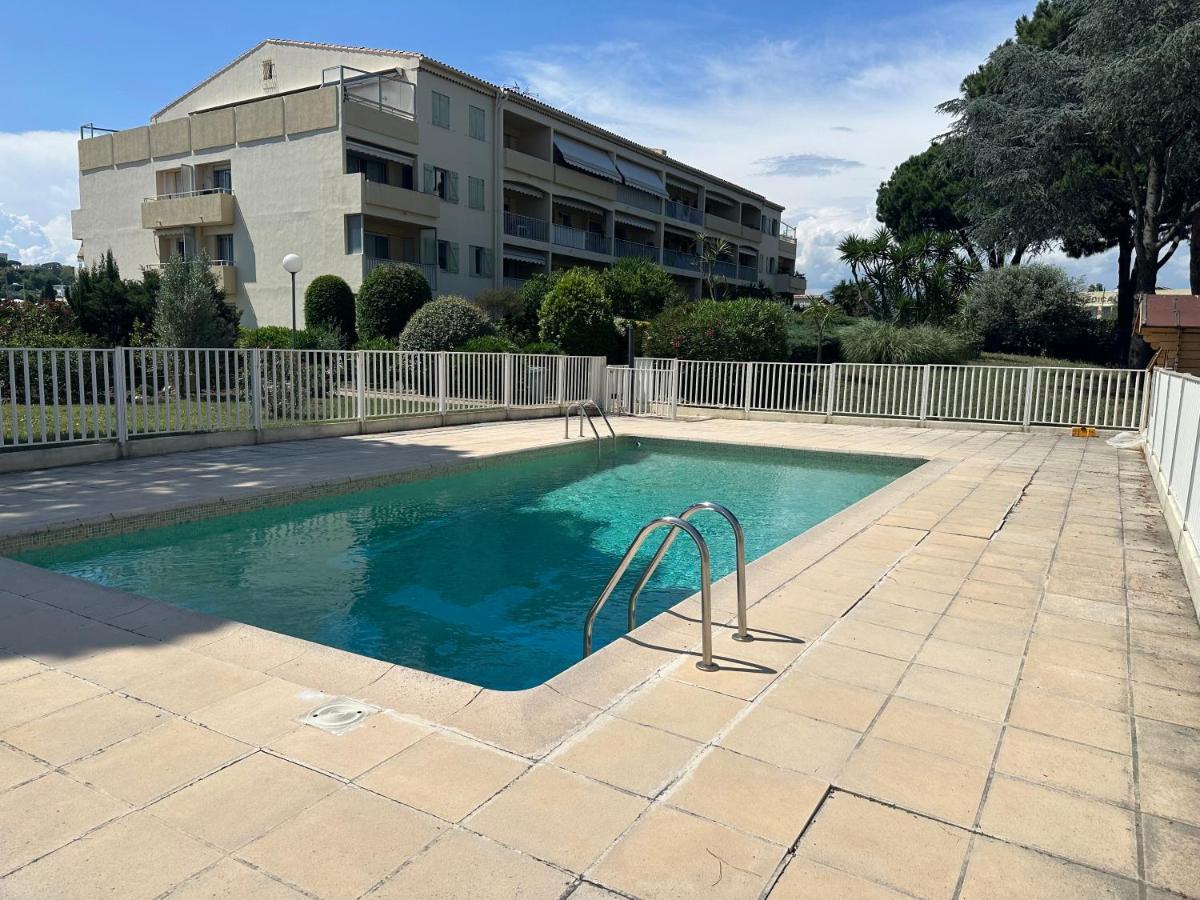 Studio Calme Dernier Etage Antibes Luaran gambar